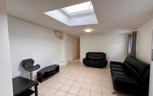 A Coombe Road, Kingston upon Thames